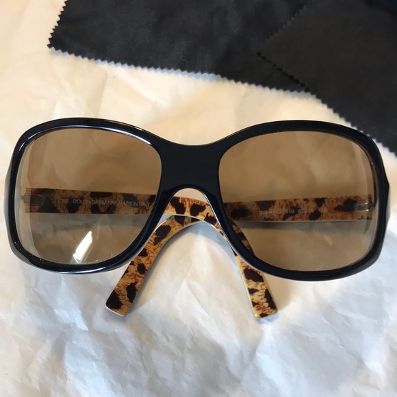 Dolce & Gabbana Leopard & Black sunglasses